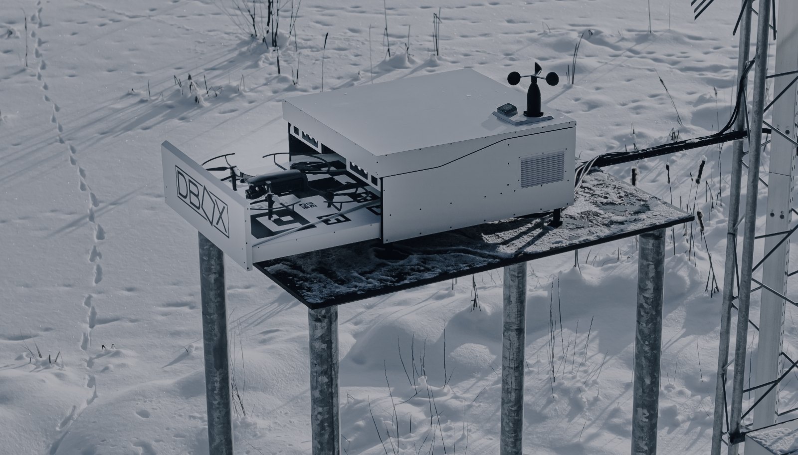 DBOX docking station opening in winter conditions at the border